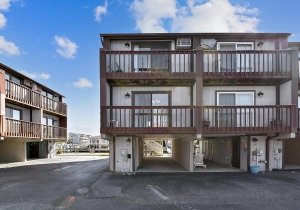 exterior-harbour-bay-unit-23-dsc2142.jpg