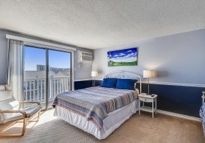 loft-bedroom-dsc2385.jpg