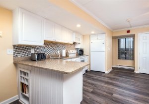 70-kitchen.jpg