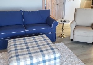 2022-living-room-2.jpg