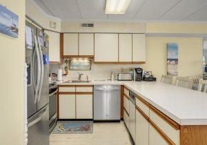 9-web-or-mls-427-14th-street-unit-204m-ocean-city-md-usa-027.jpg