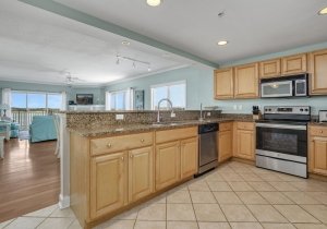 3-web-or-mls-1005-edgewater-avenue-unit-508-ocean-city-md-usa-026.jpg
