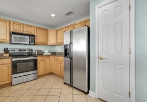 5-web-or-mls-1005-edgewater-avenue-unit-508-ocean-city-md-usa-027.jpg