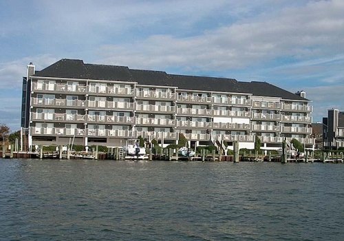 Harbour Island 306L