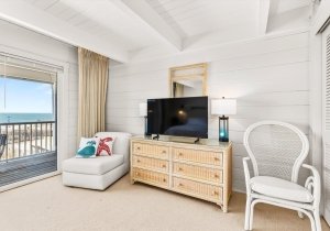 02-1q7a8395.jpg