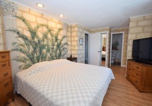k597-thunderisland168d-photos-2024-06-20-webbedroom-03.jpg