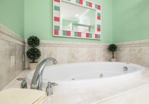 k585-sunsetisland-39fountaindrivewest3f-photos-2025-03-28-ownerweb-13.jpg